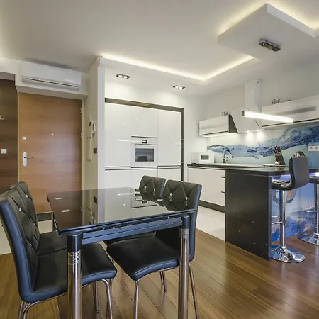 Domotel Waterlane 4*