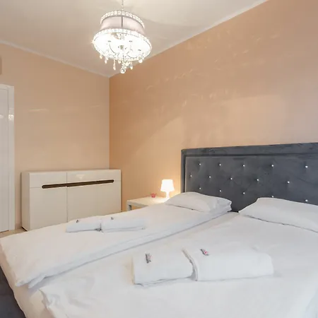 Domotel Waterlane 아파트 4*